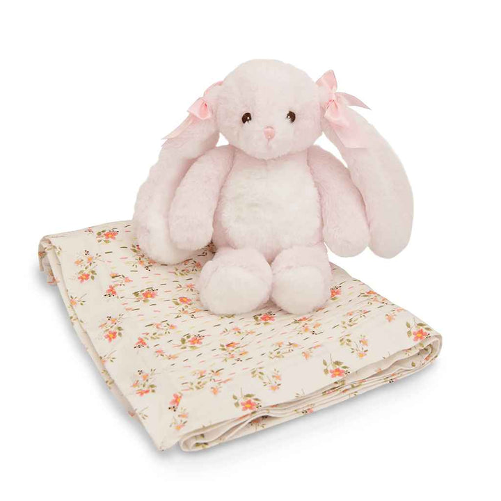 Best Quality Tiny Petals Quilt Gift Set for Newborn Babies 