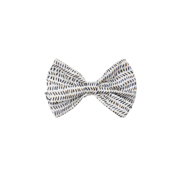 Buy Best Quality Preety In Pink Clippie for Baby Girls - Haute Baby